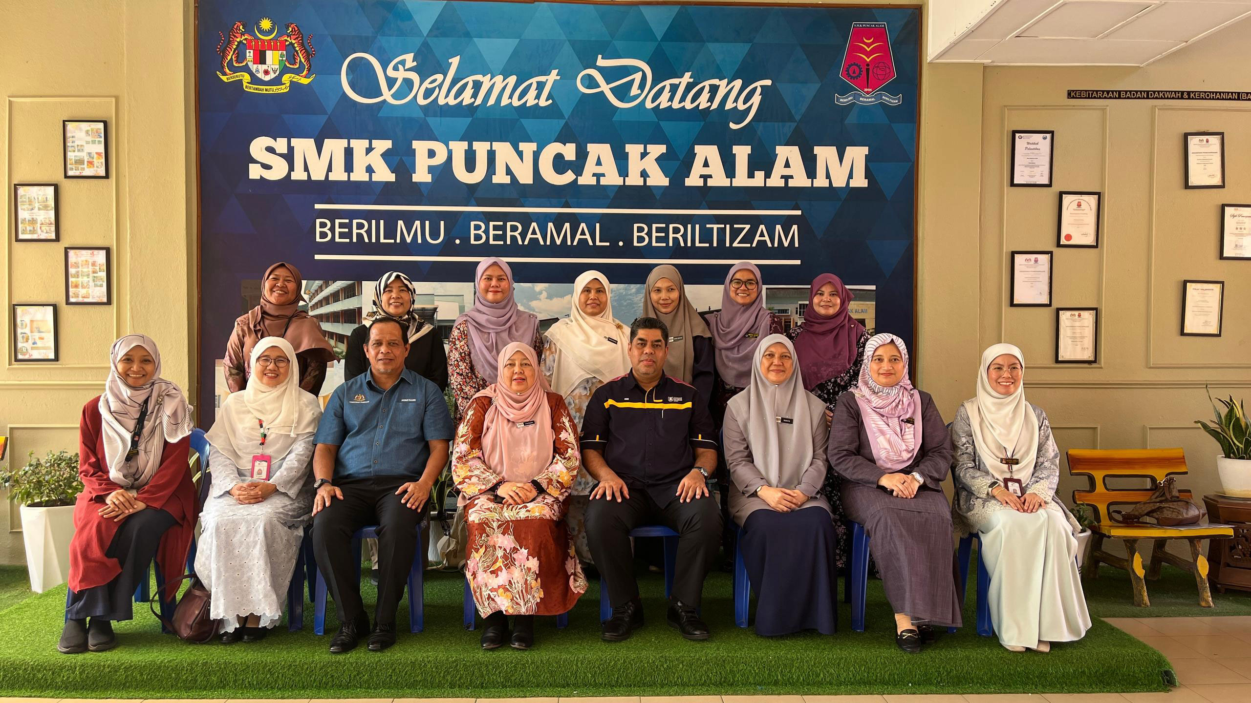 PROGRAM PEMBUDAYAAN ILMU ‘KNOWLEDGE SHARING WITH COMMUNITY’ BERSAMA WARGA SEKOLAH MENENGAH KEBANGSAAN PUNCAK ALAM | 26 Februari 2025