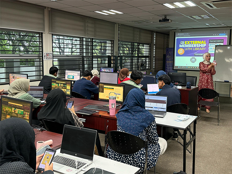 Kelas Kemahiran Maklumat: LCS101 Online Database For Literature