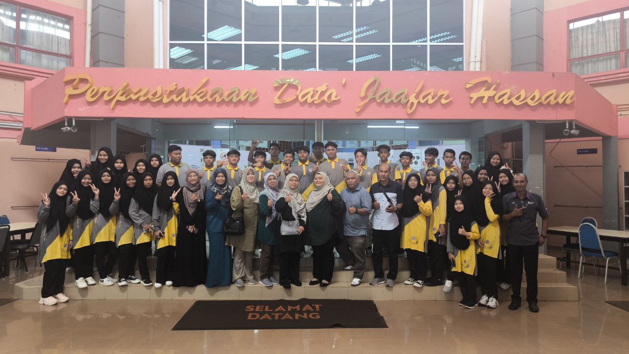 Lawatan SMK Beris Panchor 2 Ke UiTM Cawangan Perlis Berjalan Lancar