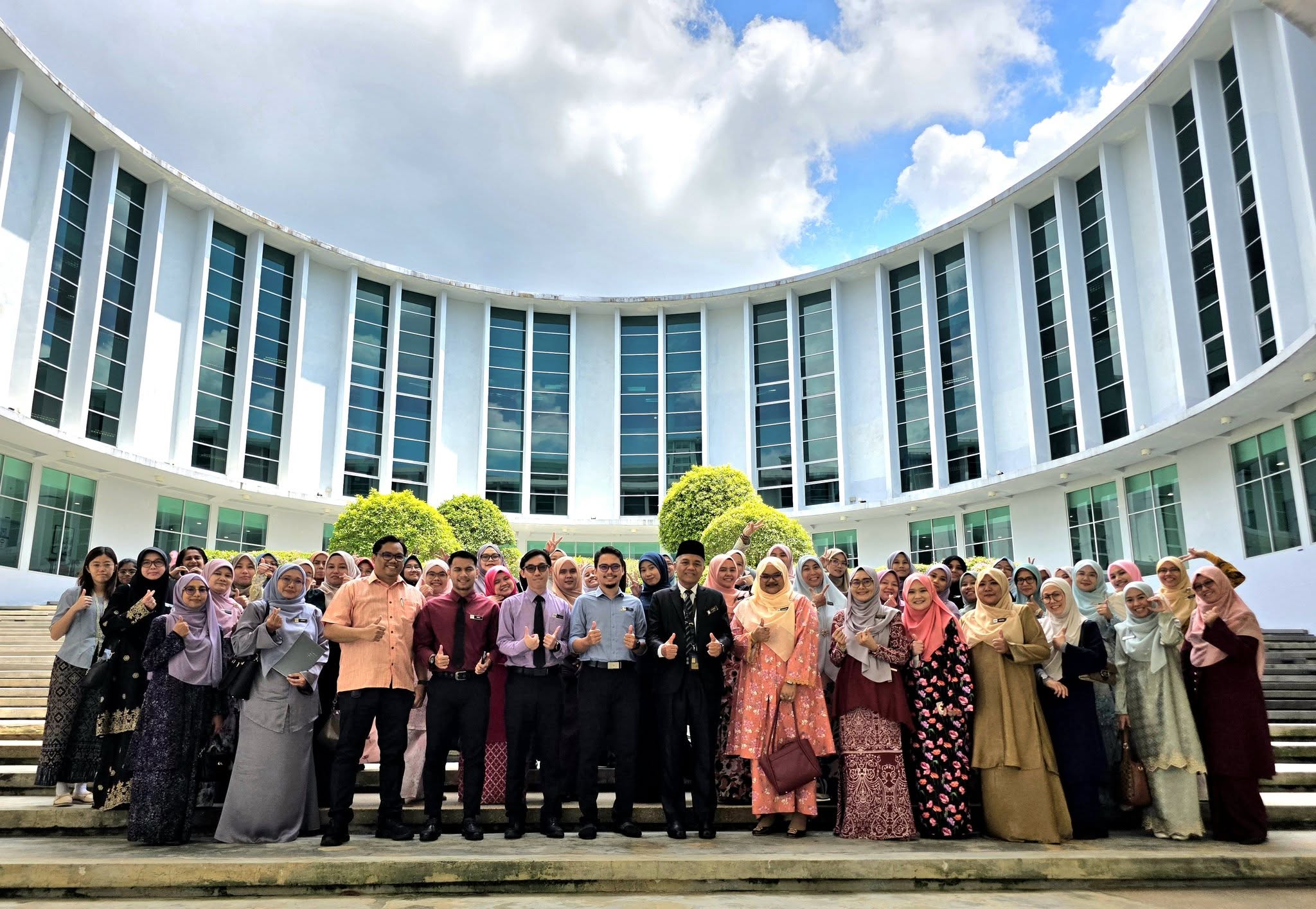 Program Kepustakawanan & Pengurusan Pusat Sumber (PSS) Negeri Selangor 2025 Perkukuh Peranan Guru Penyelaras Pusat Sumbar Sekolah Negeri Selangor PSS