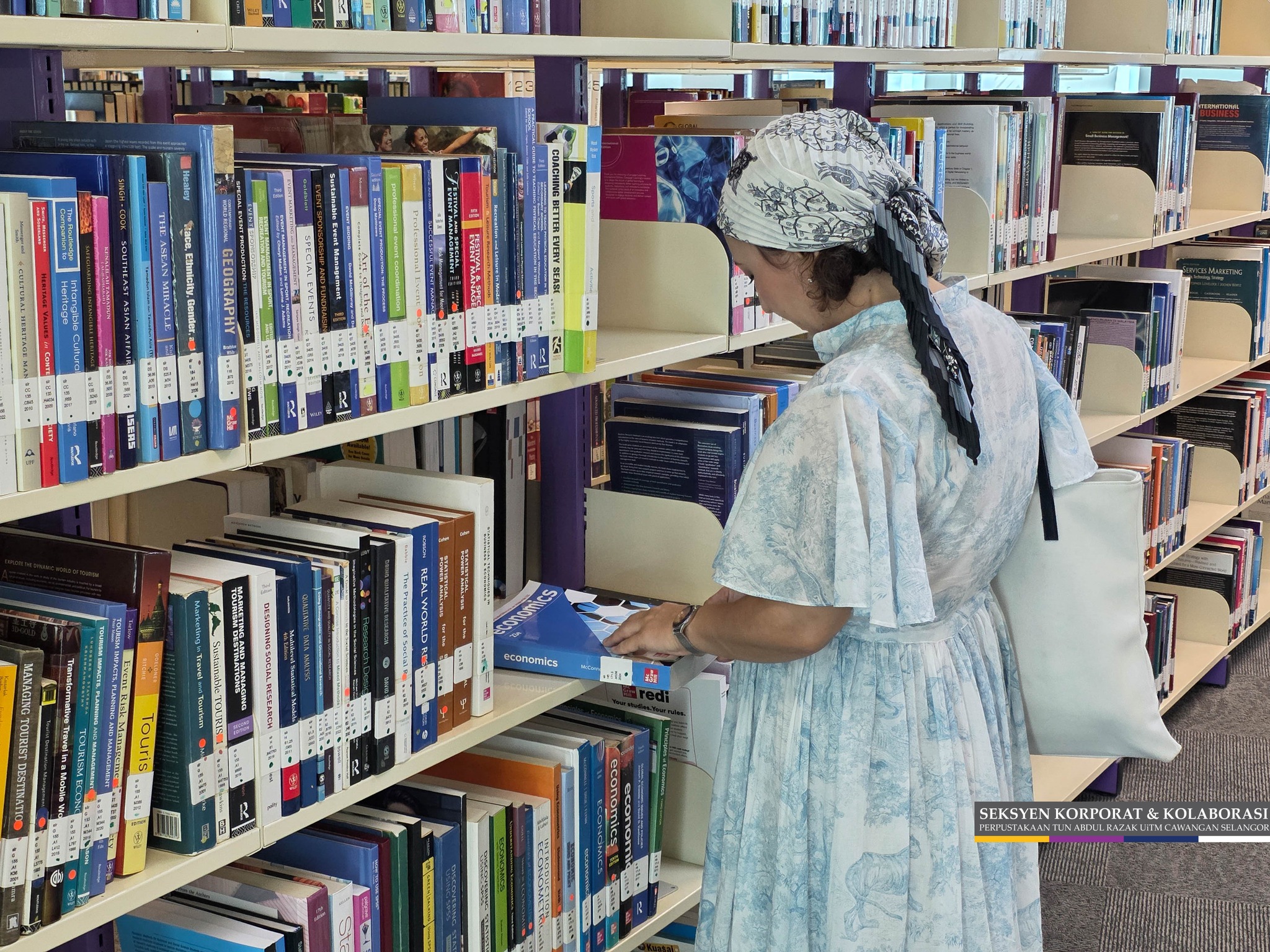 Lawatan Pensyarah dari Taskent State University of Economics, Uzbekistan.