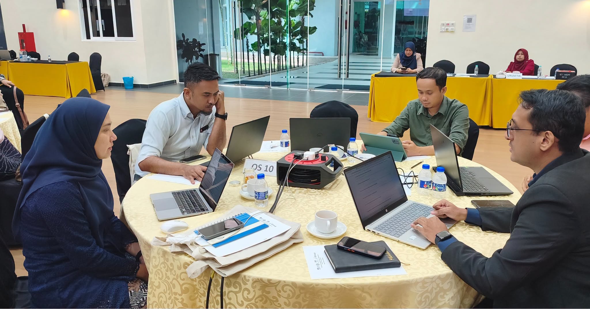 Transforming Academic Library Leadership to Maximize the Impact of Open Science Initiatives