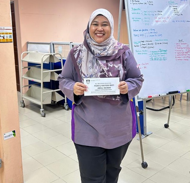 Puan Ili Kaiyisah Binti Abdul Rahman